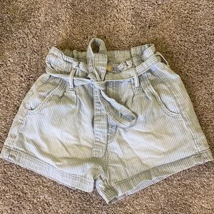 American Eagle blue and white stripped shorts